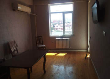 Xlrdalam AAAF PARK teref 3 otaq menzil radnoy 90 kv kiraye