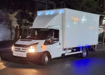 Yuk dashima. Evlerin kocurulmesi xidmeti. ofislerin