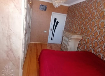 Xirdalanda narinci marketin yaxinliginda her bir seraiti