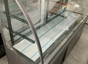 Soyuducu vitrin.Yenidir. Uzunlugu 2 m. Mehdiabad qəsəbəsi