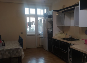 Xətai rayonu. Xudu məmmədov kuçəsi b mənzil 21 16mərtəbəli