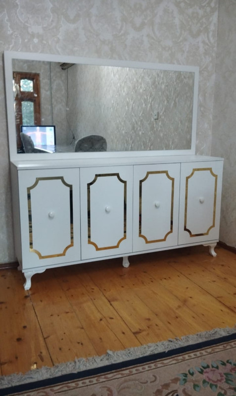 Güzgülü kamod Sifarişlə hazırlanır Rəng seçimi var Ölçü