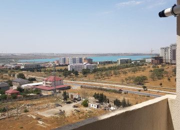 Menzil xirdalanda baki sumqayit yolunun yaninda yerlesir