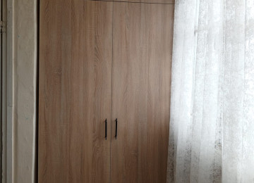 Xlrdalada teze bazar ve H.Eliyev parkln yanl 1 otaq 2 ye