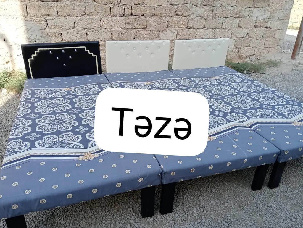 Kravat 60 manat Taxt 110 manat Çatdırılma var Whopçat