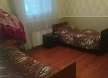 Tələbə qızlara kirayə 2 otaqlı ev verirəm kamunal vermirsiz