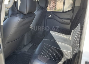 Nissan Navara yaxçi vəziyyətdədir heç bir problemi yoxdur