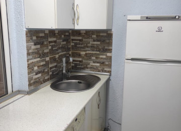 Mənzil 12/2 ci mərtəbəsindədir.Heydər Əliyev parkının və