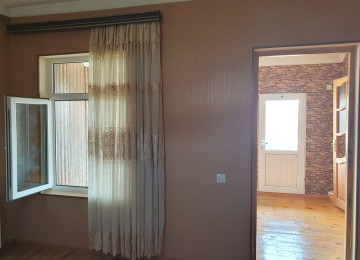 Xlrdalan Nazll Petronun yani 4 otaq heyet evi kiraye verlir