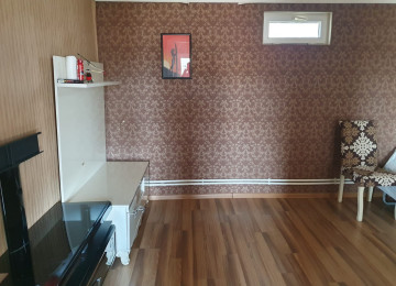 Xlrdalan Nazll Petronun yani 4 otaq heyet evi kiraye verlir