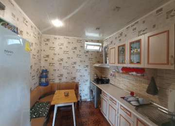 Xlrdalan Nazll Petronun yani 4 otaq heyet evi kiraye verlir