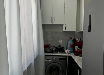 Abseron Qurtlus 93 Masazlr 1 otaq 2 ye olmus Super temir