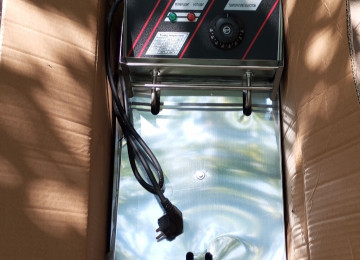 Dönərxana üçün avadanlıqlar satılır. Yenidir.Qutunun