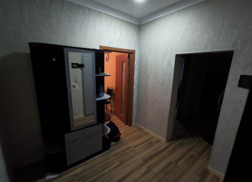 Ev Aileye verilir Xirdalan şeheri Heyder Parkinin yani Aran
