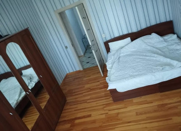 Xlrdalada H.Eliyev parklnan uzbeyuz 2.otaq menzil kiraye