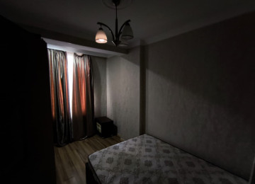 Ev Aileye verilir Xirdalan şeheri Heyder Parkinin yani Aran