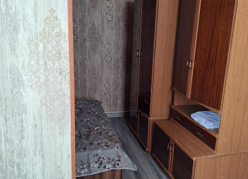 Xlrdalan ve Masazlr qesebeside dareside olan 2 otaq menzil