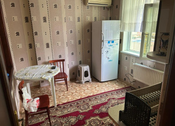 Xlrdalan 4 sayll tam orta Mektebin yanl 2 otaq menzil