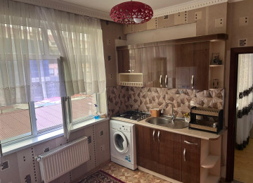 Xlrdalan 4 sayll tam orta Mektebin yanl 2 otaq menzil