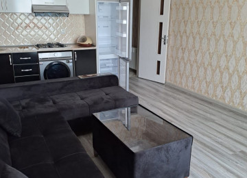 Xlrdalan ve Masazlr qesebeside dareside olan 2 otaq menzil