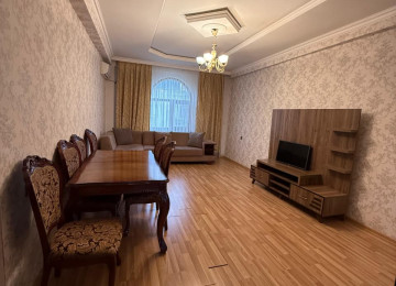 Xlrdalan AAAF PARK 3 otaq menzil kiraye verlir 80kv qaz