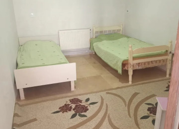 Kirayə ev verilir.Yeni suraxanidadi..iki otaqli orts