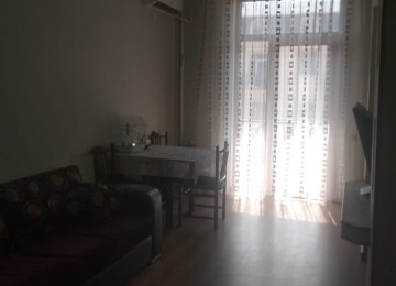 Xlrdalan Merkezde 3 otaq Menzil kiraye verlir 420 azn 51 kv