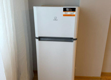 Xlrdalan Merkezde 3 otaq menzil kiraye verlir 500 azn 85 kv