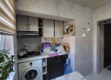 Salam, Ev Babək prospektində, NZS sfeteforu, yoldan