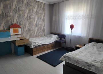 Salam, Ev Babək prospektində, NZS sfeteforu, yoldan