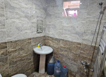 Xırdalan,Şultan şadlıq sarayının yanı ,bazara