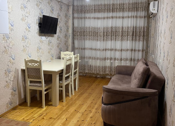 Riyat Ticaret Merkezide 1 otaq duzelme 2 ye olmus 50 kv 11