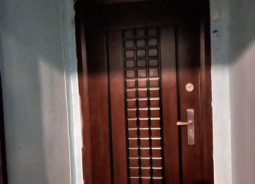 Riyat Ticaret Merkezide 1 otaq duzelme 2 ye olmus 50 kv 11