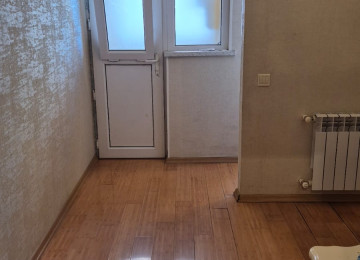 Ev Xirdalanda Kristal Abşeron 2 -də, Elektrik qatarın