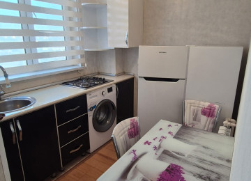 Ev Xirdalanda Kristal Abşeron 2 -də, Elektrik qatarın