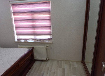 Qurtlus 93 de 3 otaq menzil kiraye verlir hersarayetnen 360