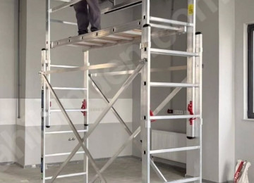 Rahat təhlükəsiz qalın profilli təkərli alüminium iskələ