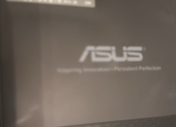 ASUS markalı Kompyuter tam işlek vəziyyətdədir. Cox