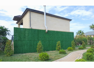 Yaşıl hasar -setka qazon. Türkiyədən idxal olunur,əla növ