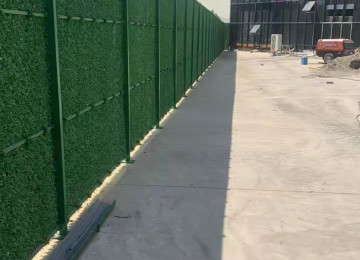 Yaşıl hasar -setka qazon. Türkiyədən idxal olunur,əla növ