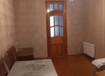 Xırdalanda köhnə bazarın yaxınlığında, köhnə doğum evi,