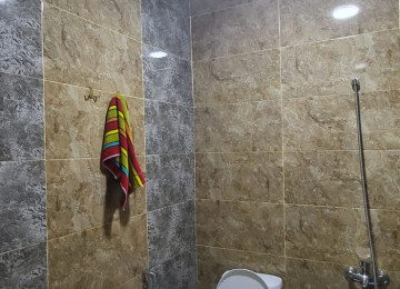 Xırdalanda Mirzə Ibrahimov küçəsində Həyət Evi Satılır. Ev