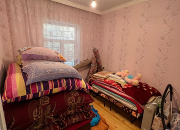 🕌 Sahə: 65 kv 🕌 Otaq: 3 🕌 Əşya: Əşyalı ( Soyuducu və TV