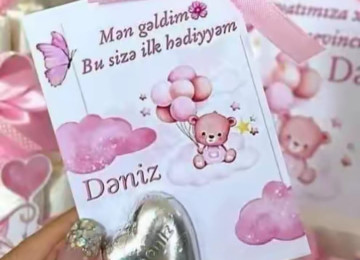 Ad gunleri ucun sokoladli pankartlar sifarisle