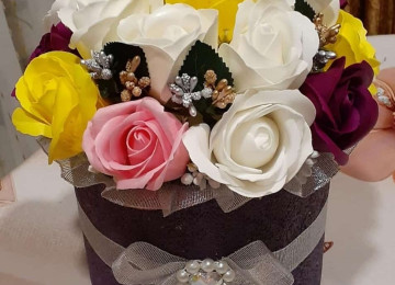 Ad gunleri ucun gul sebetleri sabun gullerden sifarisle