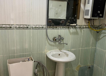 Xlrdalan Goyce Marketin yanl 2 otaq heyet evi kupcall