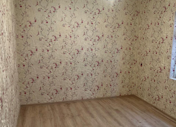 Xlrdalan Goyce Marketin yanl 2 otaq heyet evi kupcall