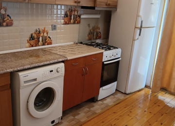 Xlrdalan AAAF PARK 1otaq menzil kiraye verlir 300 azn 45 kv