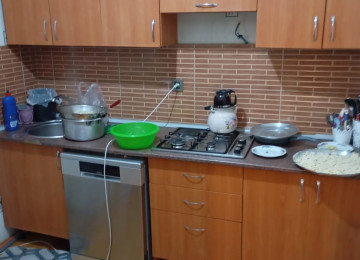 Xlrdalan AAAf parkın arxa tərəfi Uğur marketin yanı. 2