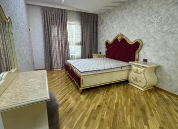 - Satılır. - 395.000 AzN - Təmirli, əşyalı, yelçəkən